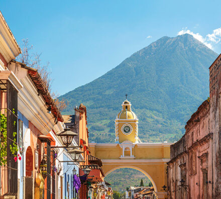 抵达危地马拉城 ARRIVE GUATEMALA / 安提瓜ANTIGUA GUATEMALA（平均海拔1,500米）