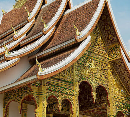 抵达琅勃拉邦 ARRIVAL IN LUANG PRABANG