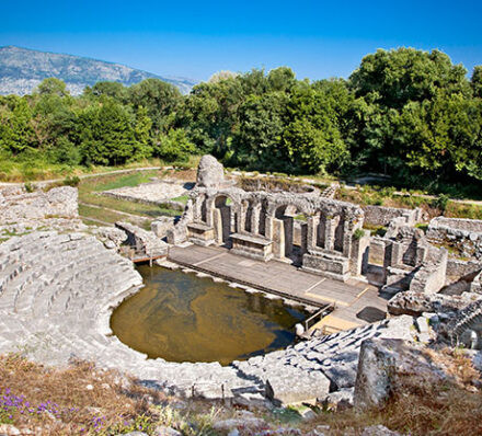 萨兰达 SARANDE / 布特林特 BURTRINT / 地拉那 TIRANA 萨兰达 SARANDE / 布特林特 BURTRINT / 地拉那 TIRANA
