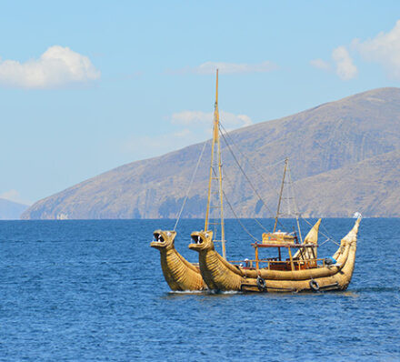 拉巴斯 LA PAZ  / 提提喀喀湖(太阳岛)LAKE TITICACA(SUN ISLAND) (海拔3,700米-4,000米) 拉巴斯 LA PAZ  / 提提喀喀湖(太阳岛)LAKE TITICACA(SUN ISLAND) (海拔3,700米-4,000米)