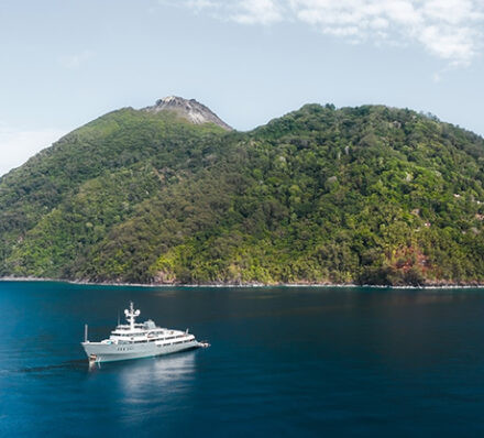 马努克岛 MANUK ISLAND