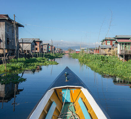 抵离茵莱湖 DEPARTURE FROM INLE LAKE 抵离茵莱湖 DEPARTURE FROM INLE LAKE