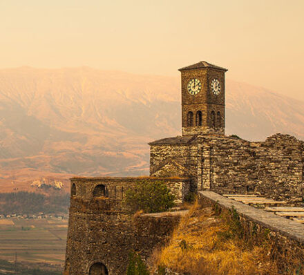 培拉特 BERAT / 吉诺卡斯特 GJIROKASTER / 萨兰达 SARANDE 培拉特 BERAT / 吉诺卡斯特 GJIROKASTER / 萨兰达 SARANDE