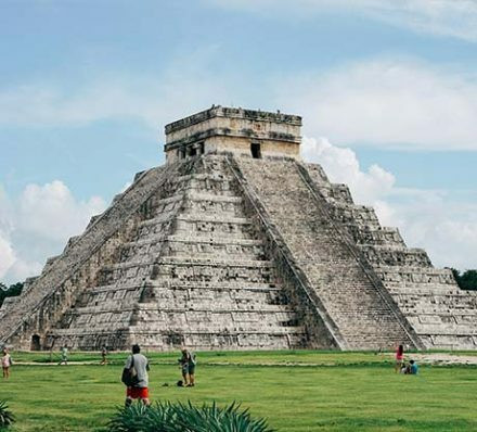 3月25日(三) 墨西哥城 MEXICO CITY – 奇琴伊察CHICHEN ITZA 3月25日(三) 墨西哥城 MEXICO CITY – 奇琴伊察CHICHEN ITZA