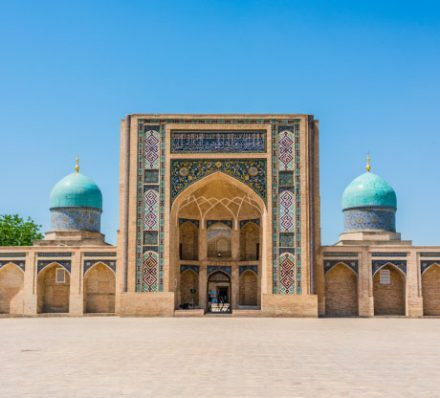 抵达塔什干ARRIVAL IN TASHKENT 抵达塔什干ARRIVAL IN TASHKENT